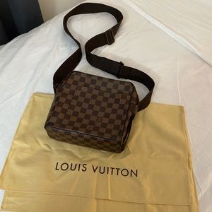 Authentic louis vuitton olav crossbody bag